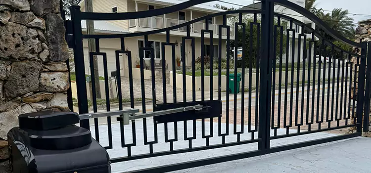 Swing Gate Opener with Keypad St. Charles