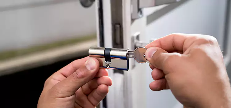 Lock Change Locksmiths St. Charles